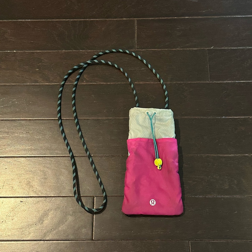 Lululemon Pouch